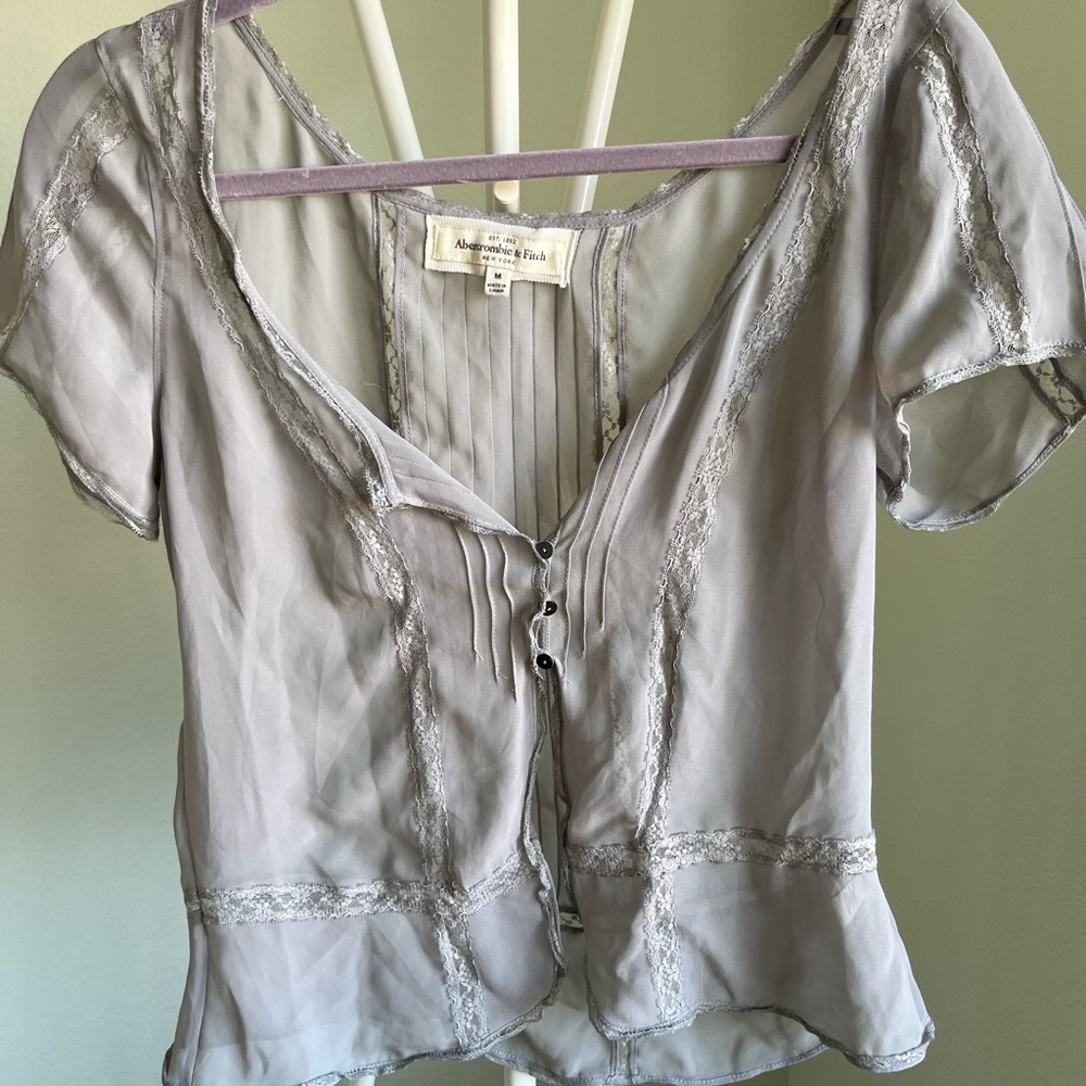 Abercrombie & Fitch  Cropped Top